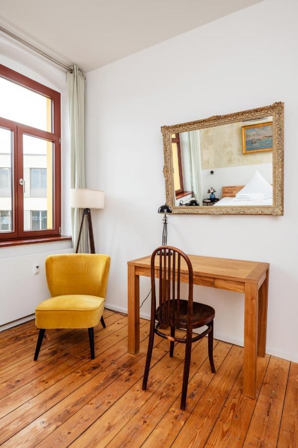 Kuenstlerzimmer Im Kulturhaus Haeselburg Гера Екстер'єр фото