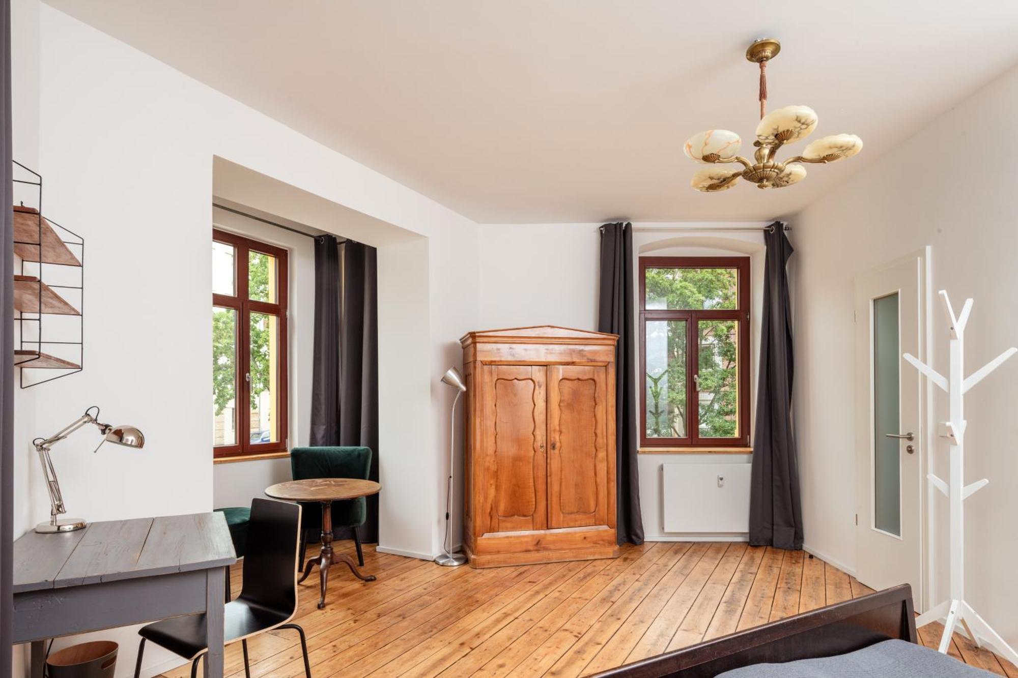 Kuenstlerzimmer Im Kulturhaus Haeselburg Гера Екстер'єр фото