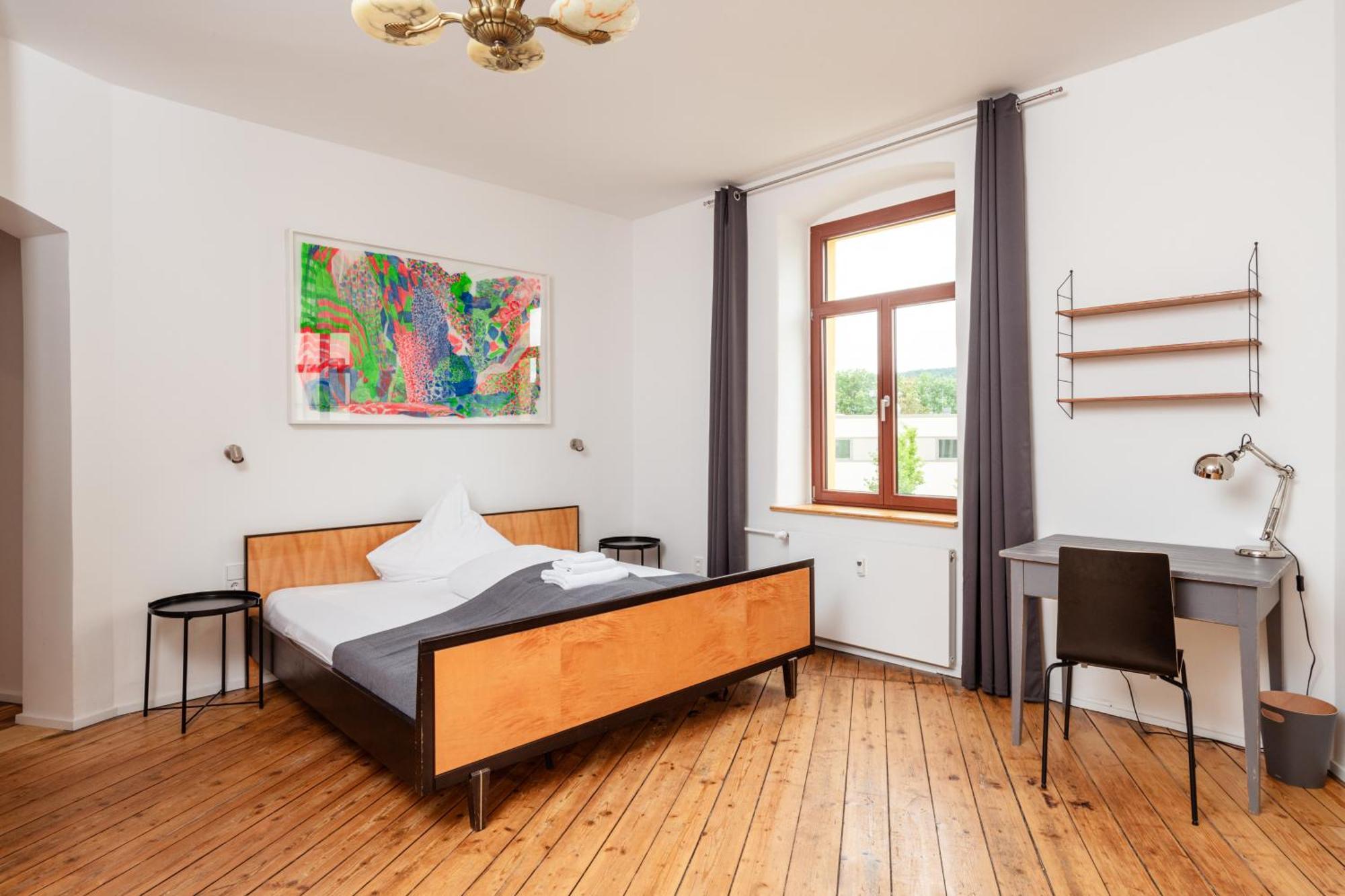 Kuenstlerzimmer Im Kulturhaus Haeselburg Гера Екстер'єр фото